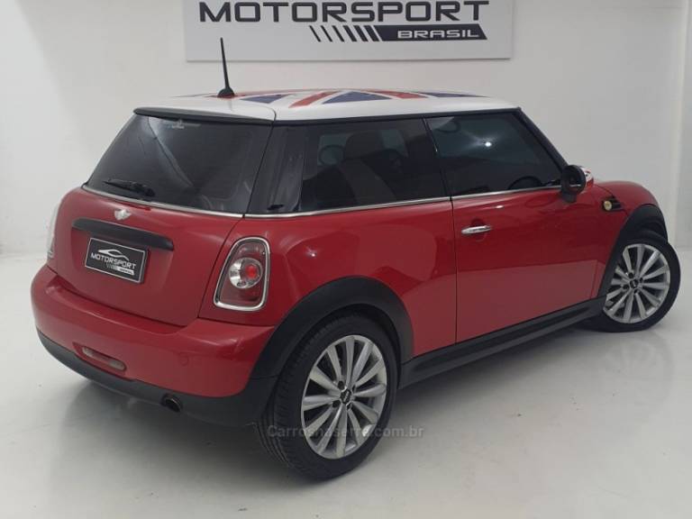 MINI - COOPER - 2011/2012 - Vermelha - R$ 69.900,00