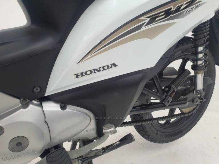 HONDA - BIZ 125 - 2016/2016 - Branca - R$ 13.900,00