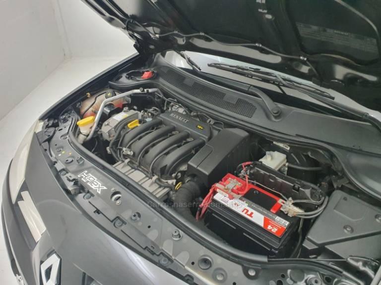 RENAULT - MÉGANE - 2012/2013 - Preta - R$ 39.900,00