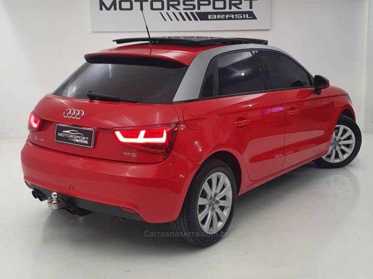 AUDI - A1 - 2012/2013 - Vermelha - R$ 71.500,00