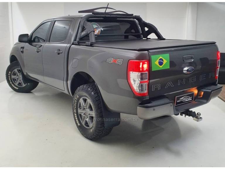 FORD - RANGER - 2021/2021 - Cinza - R$ 169.900,00