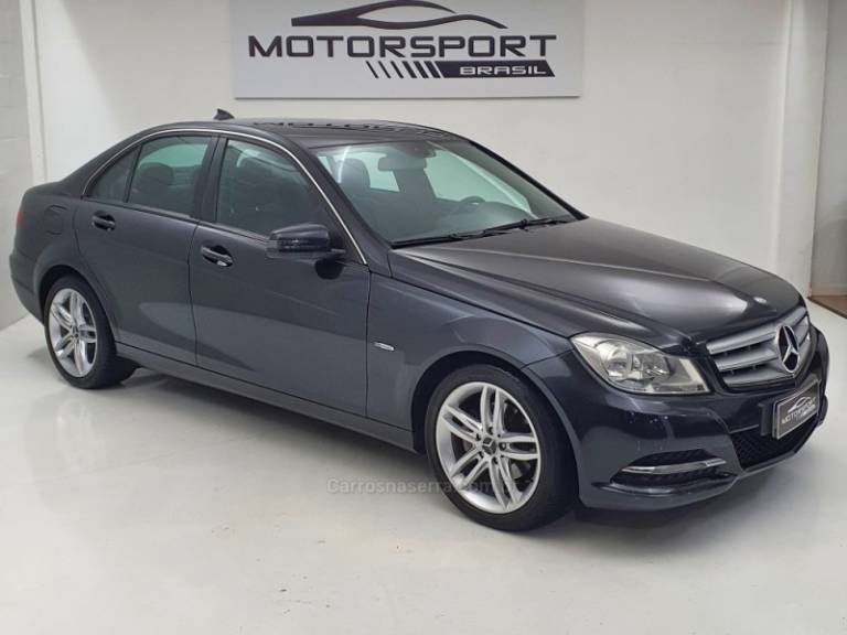 MERCEDES-BENZ - C 180 - 2011/2012 - Cinza - R$ 74.900,00