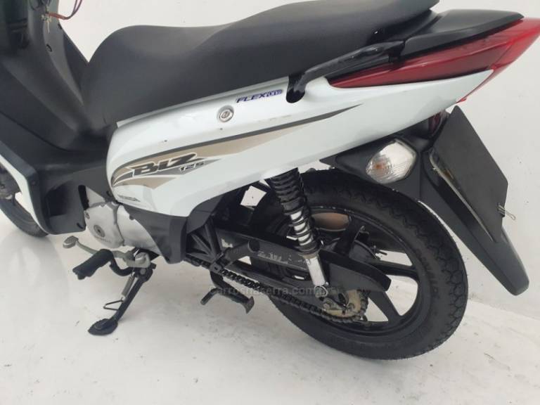 HONDA - BIZ 125 - 2016/2016 - Branca - Sob Consulta