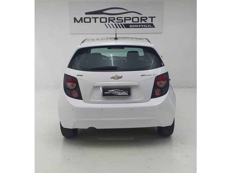 CHEVROLET - SONIC - 2012/2013 - Branca - R$ 36.500,00