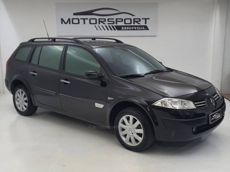 RENAULT - MÉGANE - 2012/2013 - Preta - R$ 39.900,00