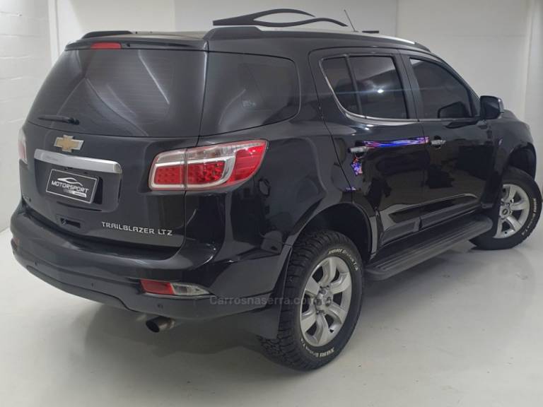 CHEVROLET - TRAILBLAZER - 2014/2015 - Cinza - Sob Consulta