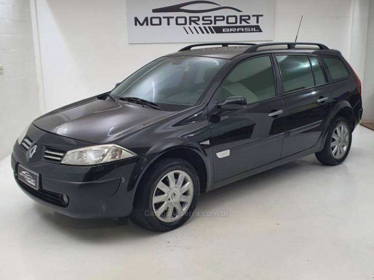 RENAULT - MÉGANE - 2012/2013 - Preta - R$ 39.900,00