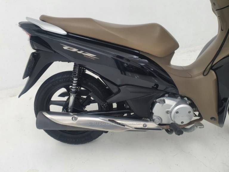 HONDA - BIZ 125 - 2018/2018 - Preta - Sob Consulta